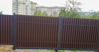 Купить распашные ворота из штакетника Прохладный, цена от 2764 руб.