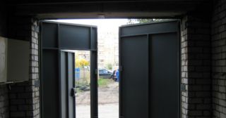 Купить гаражные ворота распашные Прохладный, цена от 3912 руб.